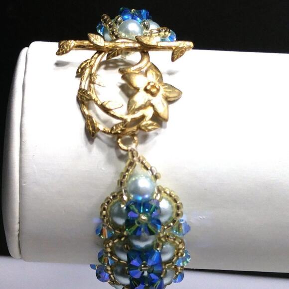 Hand Crafted Blue Crystal & Faux Blue Pearl Beaded Bracelet, 7 Inches - Picture 5 of 8